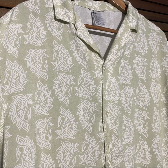 MENS XL TWO-PIECE FESTIVAL SET - Picture 2 of 6